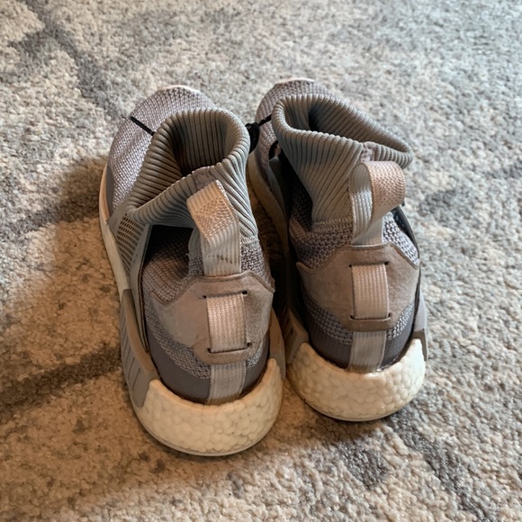 Men’s adidas gray shoes! - Picture 2 of 4